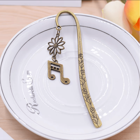 Image of Taobao Music Stationery G Clef or Semiquaver and Love Feather Bookmark in a Giftbox - Gold